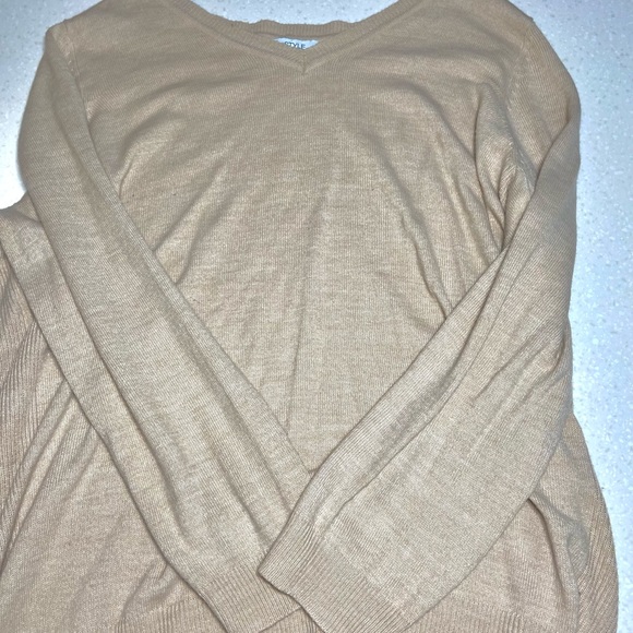 Large long sleeve sweater!! - Picture 2 of 2